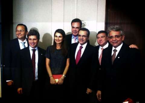 Adiada a votação de PEC que prorroga os incentivos da Zona Franca de Manaus