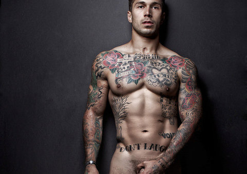 Ator de 'Jogos Vorazes' mostra pênis na internet