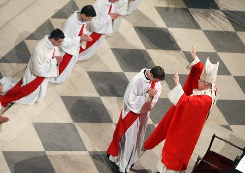 Igreja Católica na Austrália vincula celibato a abusos de menores