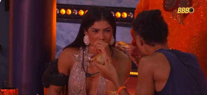 Após show de Dilsinho, Marciele admite que está 'louca' por Jonas