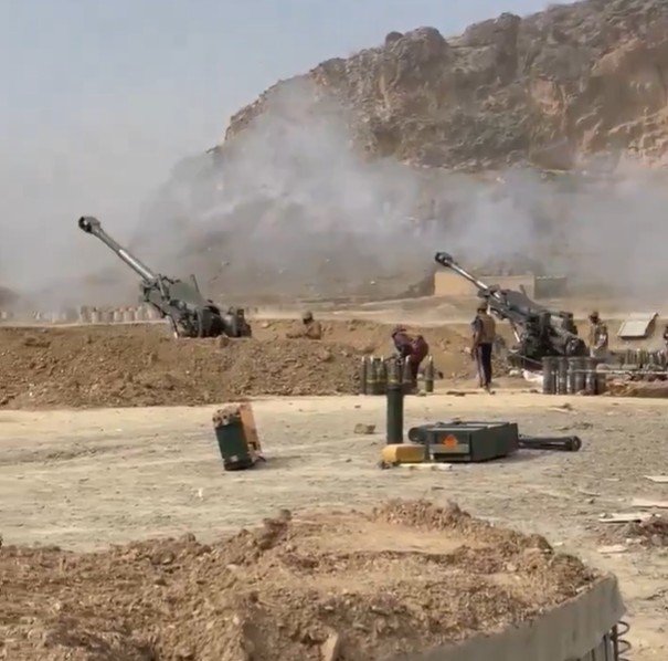 Ataques do Paquistão deixam 300 mortos no Afeganistão e agravam crise na fronteira