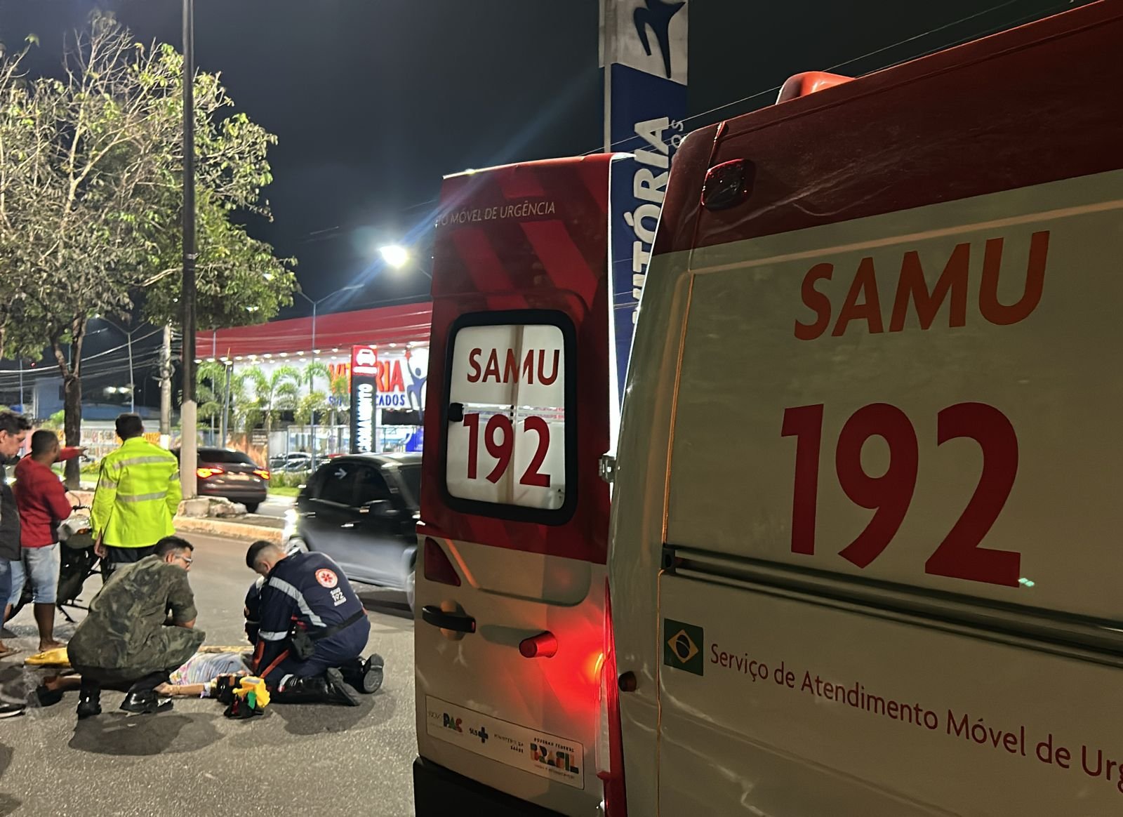 Av. Rodrigo Otávio registra dois acidentes em sentidos opostos em menos de 15 minutos