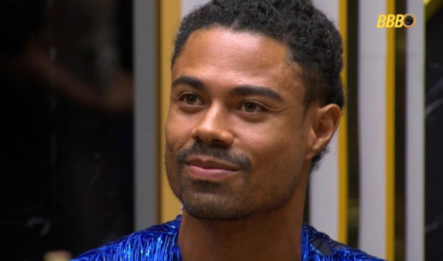 Breno sobra em dinâmica e é mandado para o "Exílio"