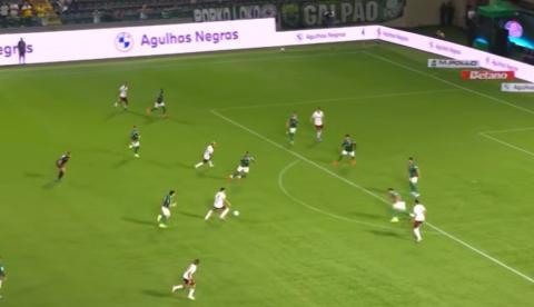 Palmeiras vence Fluminense por 2 a 1 e segura a liderança do Brasileirão