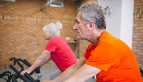 Envelhecimento saudável já é realidade no Brasil, apontam médicos e treinadores