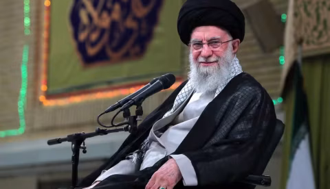 Morte de Khamenei expõe legado de repressão e ditadura no Irã