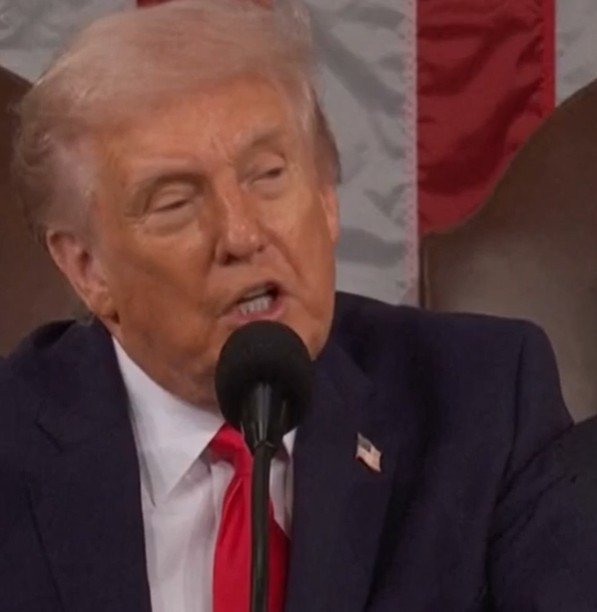 Trump ameaça o Irã em discurso mais longo da história no Congresso