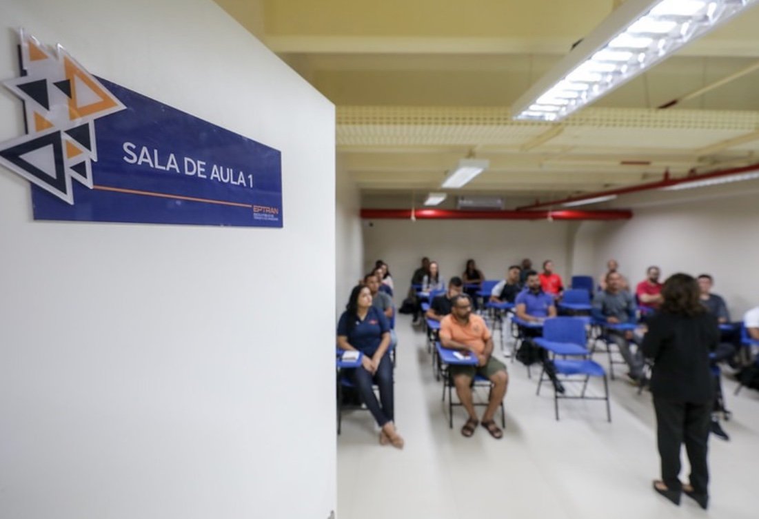 Detran-AM oferece 300 vagas em cursos gratuitos de trânsito em março