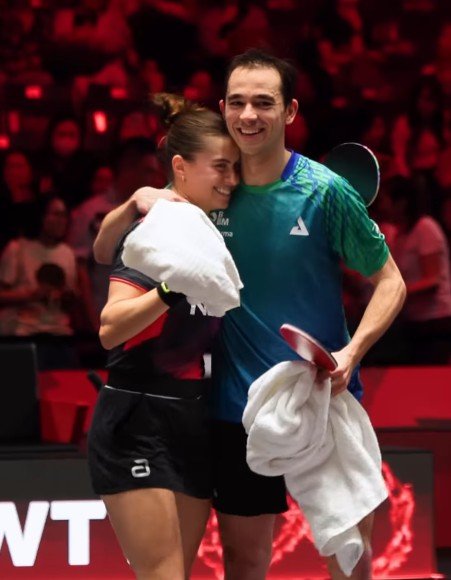 Hugo Calderano e Bruna Takahashi conquistam título histórico no WTT Singapura