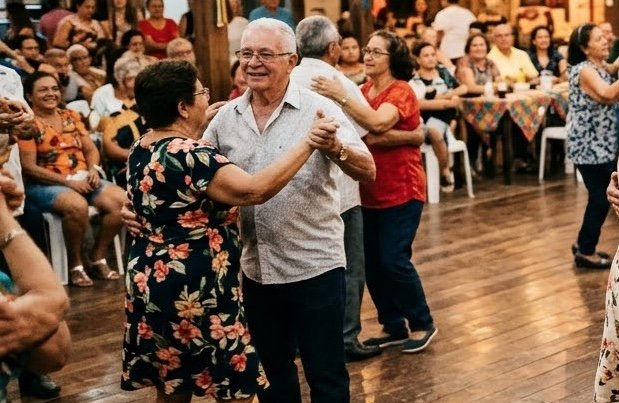 Com show de Guto Lima, "Bolerão da Saudade" estreia nesta sexta no Mirante Lúcia Almeida