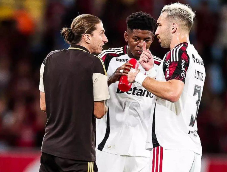 Após levar time para a final do Carioca, técnico Filipe Luís é demitido do Flamengo