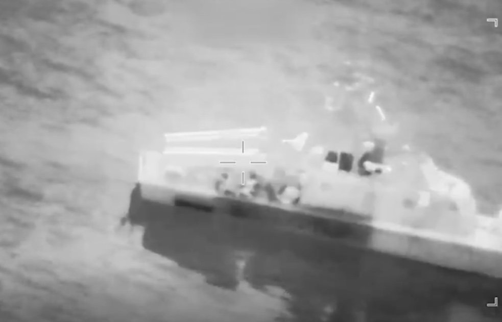 Irã ataca navios estratégicos no Estreito de Ormuz; EUA e Israel respondem