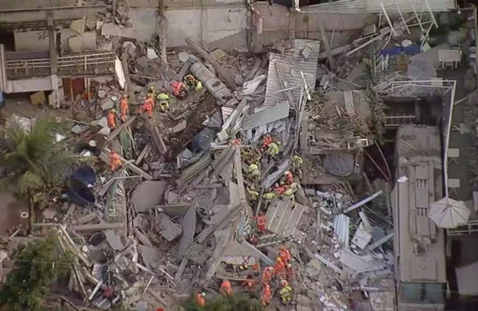 Casa de repouso desaba e deixa idosos soterrados em Belo Horizonte