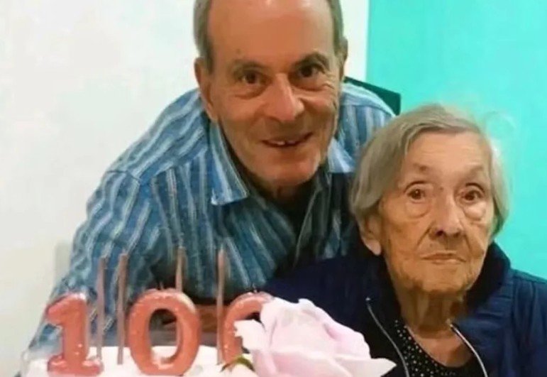 Morre Beita Pereira, mãe de Ney Matogrosso, aos 103 anos
