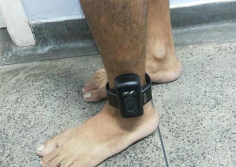 Dispositivo de segurança avisará mulher e polícia simultaneamente em caso de risco