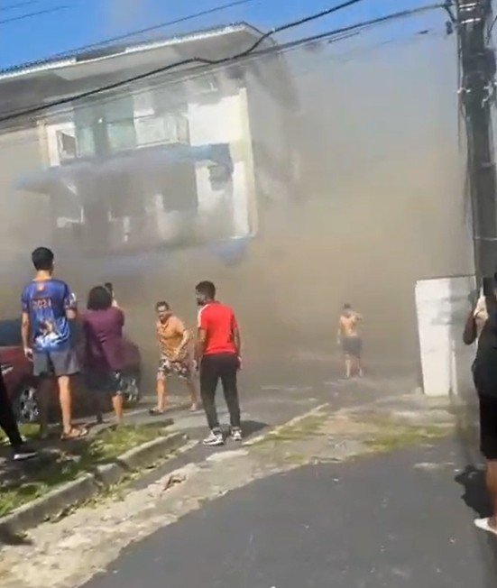 Incêndio atinge apartamento e assusta condôminos no Parque das Laranjeiras