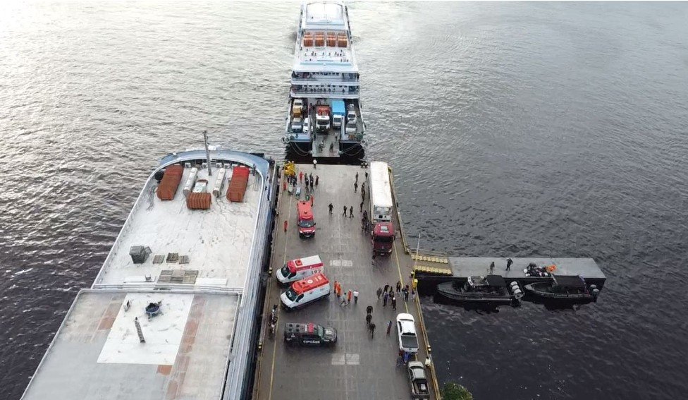Homem é baleado dentro de barco no Porto de Manaus