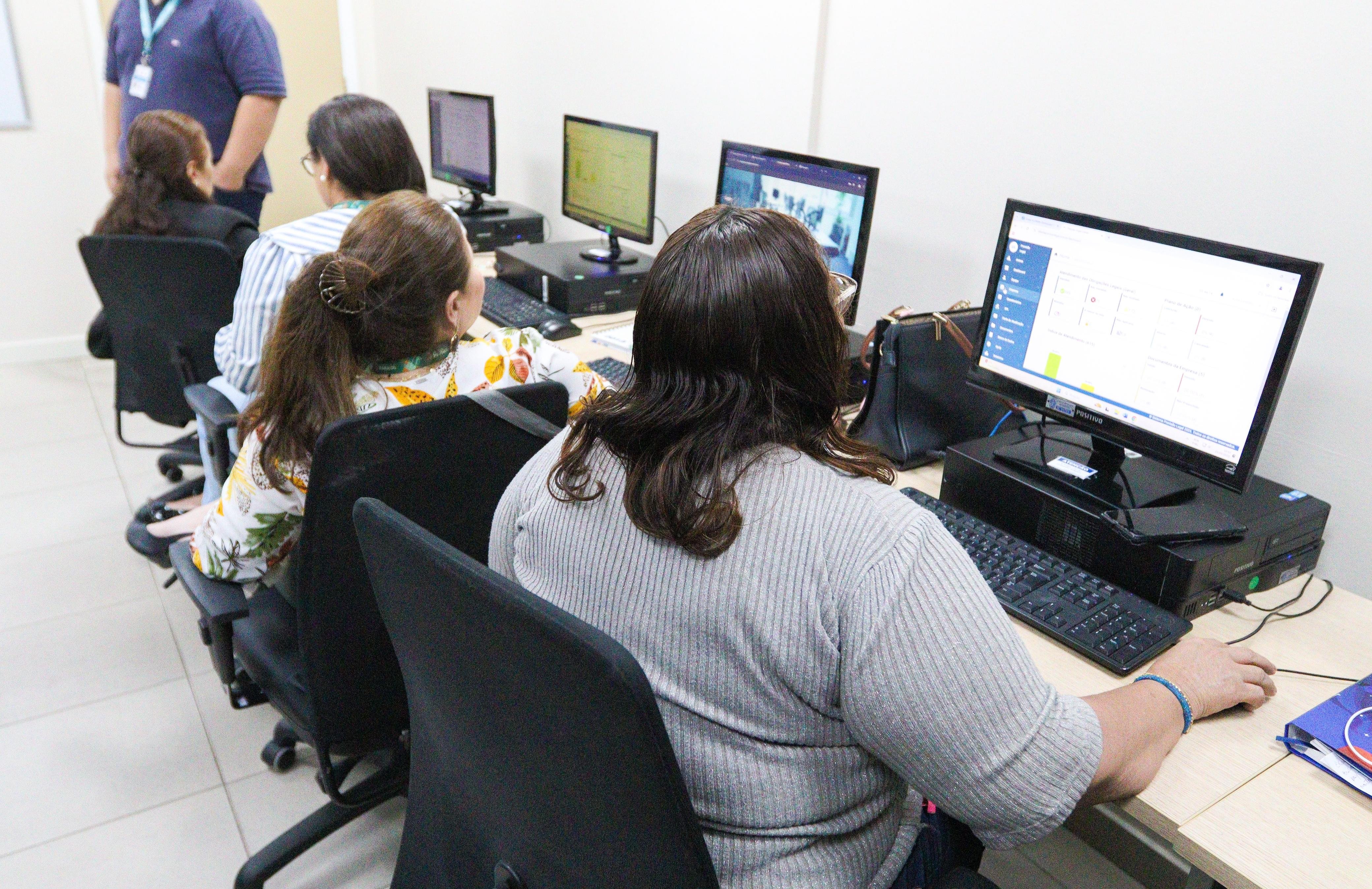 Inscrições abertas: CMM oferta vagas para cursos gratuitos de Informática e Inglês