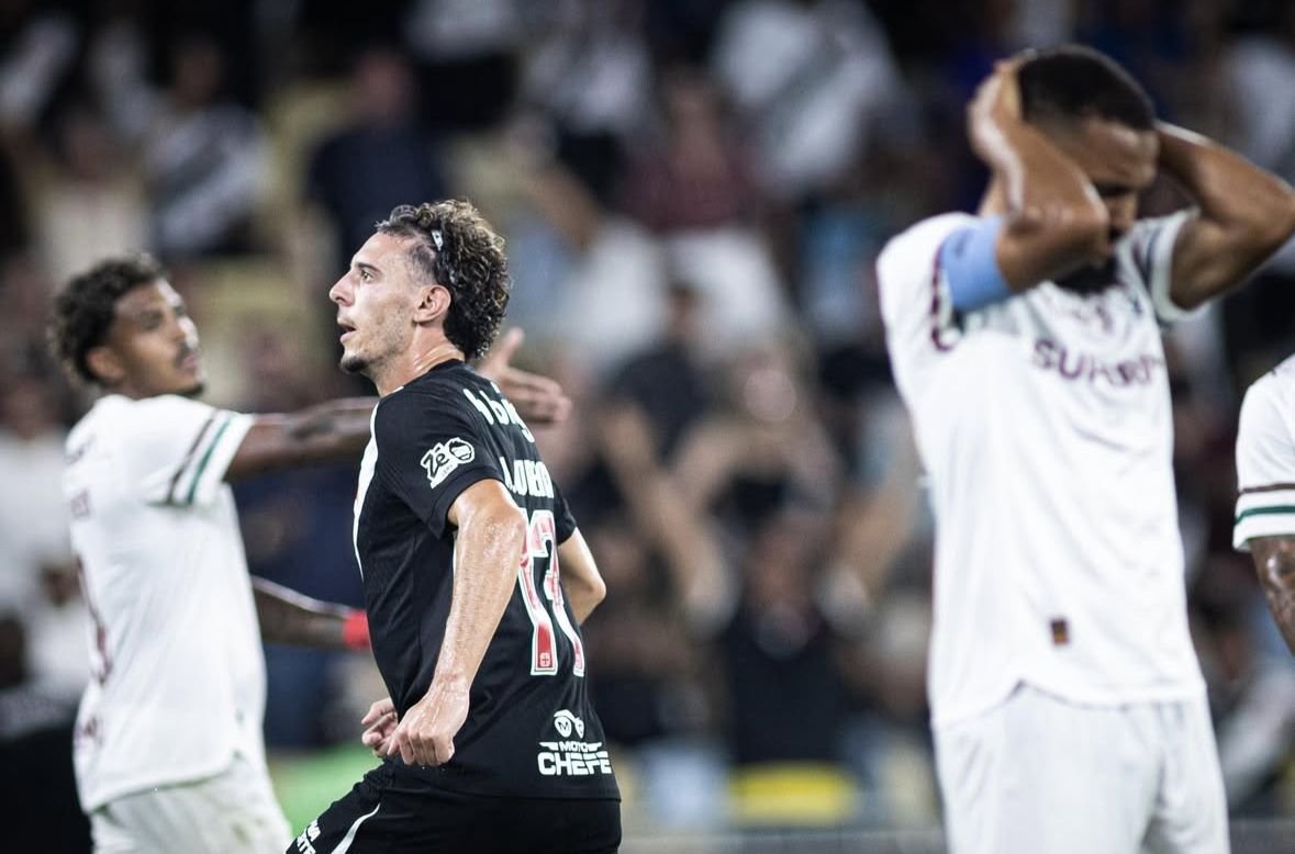 Vasco ressurge nos acréscimos e derruba o Fluminense em clássico eletrizante