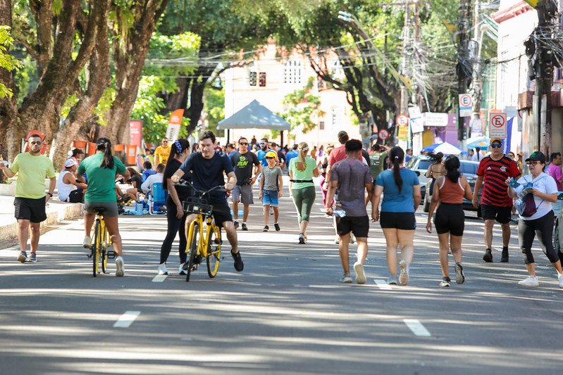 Manaus celebra Dia da Mulher com serviços de saúde e lazer na Avenida Getúlio Vargas
