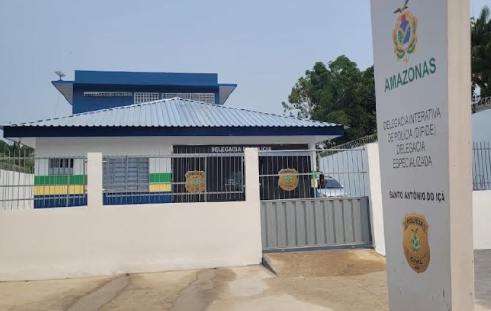 Suspeito de estupro é preso após seguir pai de vítima até delegacia para impedir denúncia no Amazonas