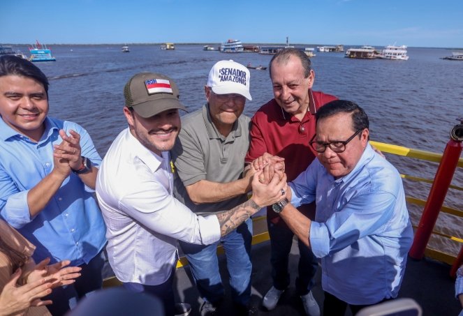 Porto de Coari é recuperado após tempestade e recebe autoridades em inauguração