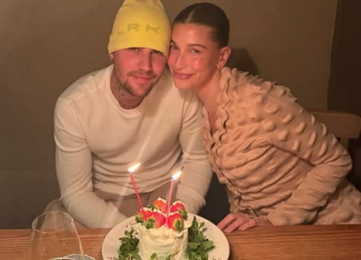 Justin Bieber comemora 32 anos e se declara para Hailey nas redes