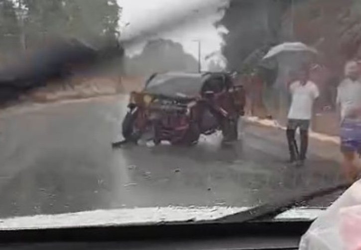 Presidente da Câmara de Silves fica ferido após capotamento na AM-010