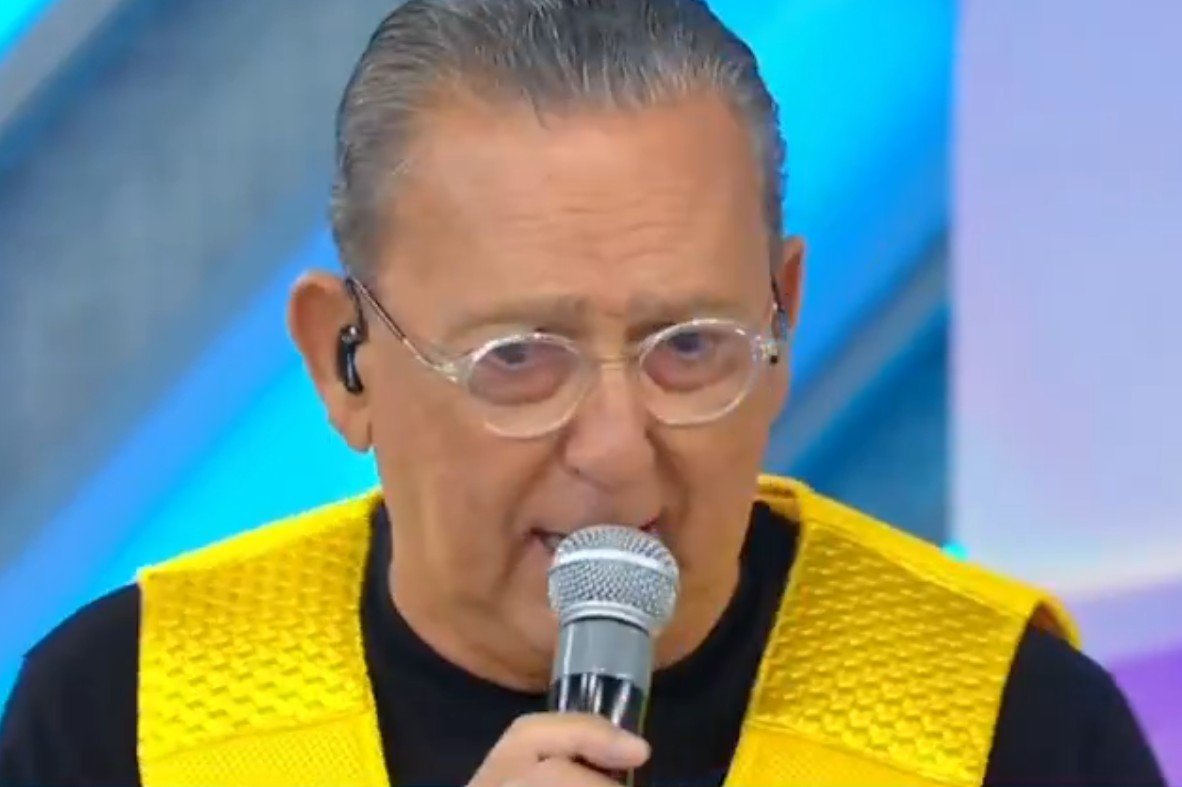 Galvão Bueno cita Troféu Imprensa e alfineta Globo em participação no SBT