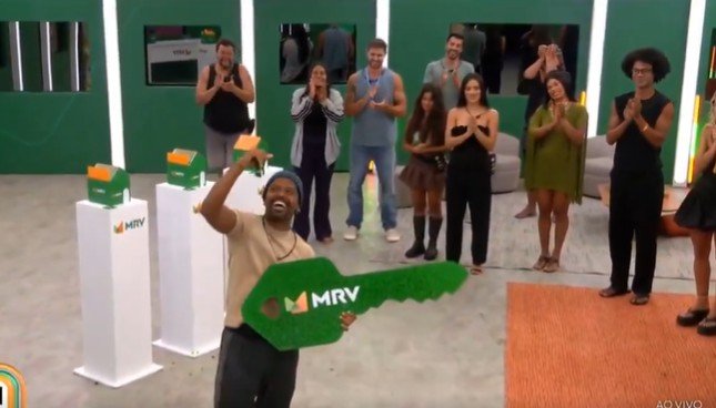 Leandro Boneco ganha primeiro apartamento no BBB26 em dinâmica surpresa