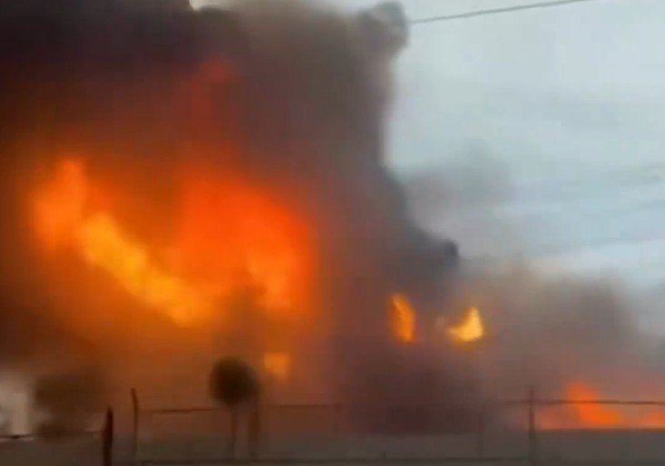 Irã amplia guerra e atinge setor energético no Golfo Pérsico