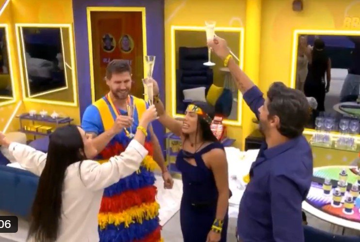 Jordana brinda com aliados após escapar do paredão: "Os humilhados foram exaltados"