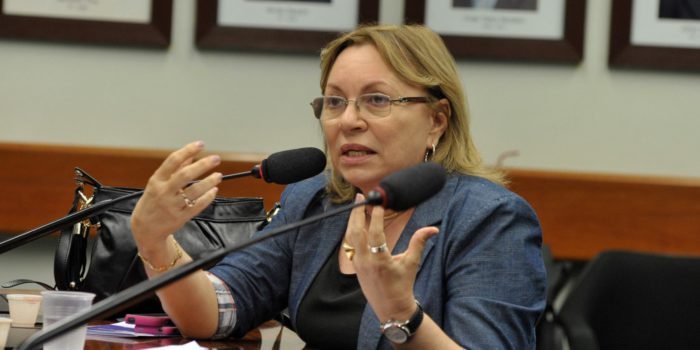 Deputada Gorete Pereira é alvo de operação da PF por desconto ilegais no INSS