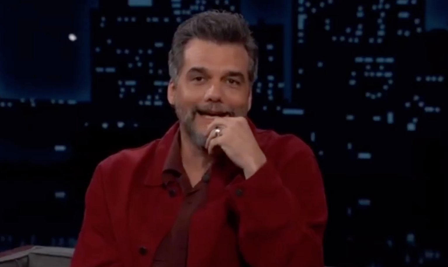 Wagner Moura cita Bolsonaro em entrevista nos EUA: "Nosso Trump brasileiro está preso"