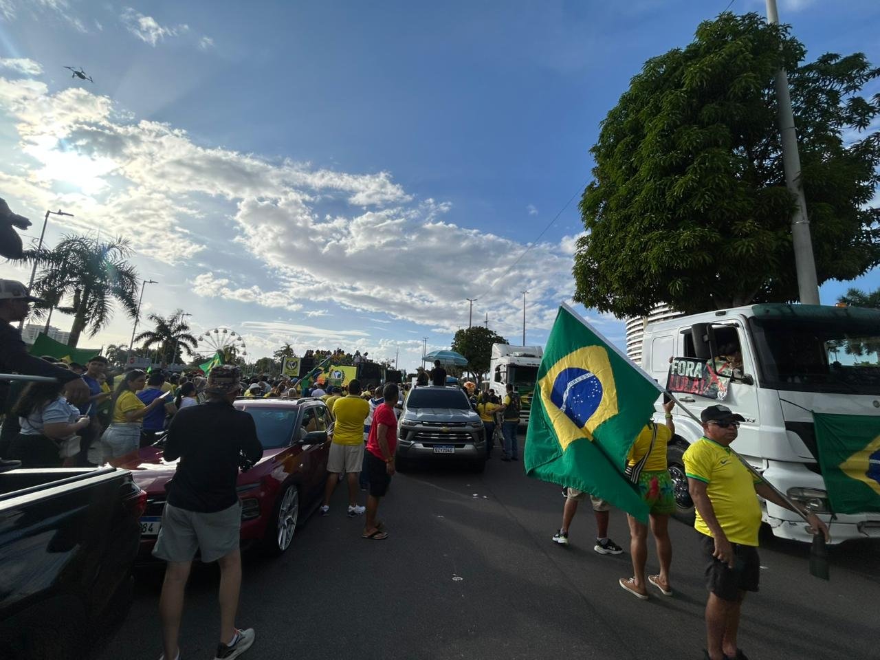 Manifestação “Acorda Brasil” pró-Bolsonaro reúne líderes políticos e apoiadores em Manaus