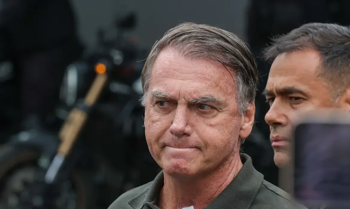 Ministros decidem hoje se mantém Bolsonaro preso na Papudinha; placar está 2 a 0