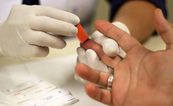 SUS passa a oferecer antibiótico para prevenção de sífilis e clamídia