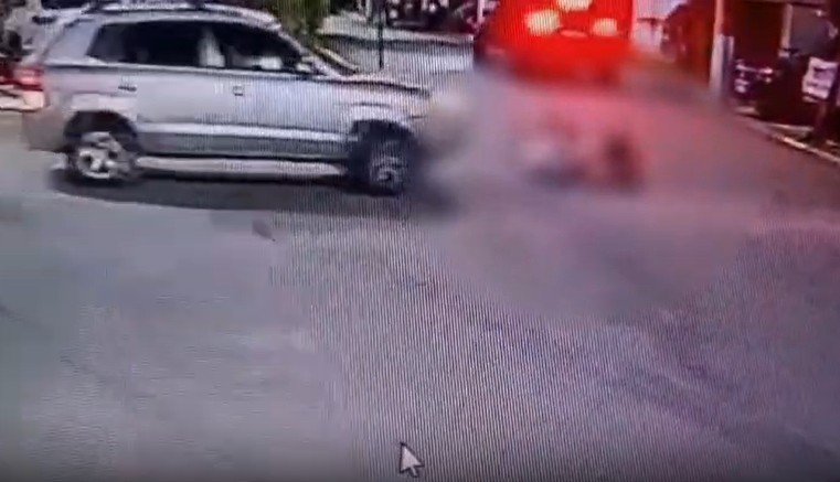 Vídeo: mulher  é presa por atropelar quatro crianças dentro de condomínio em Guarulhos