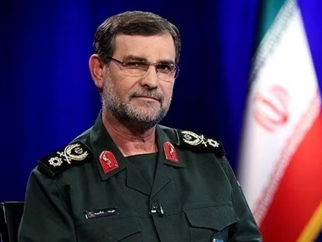 Ataque israelense mata comandante da Marinha do Irã que fechou Estreito de Ormuz