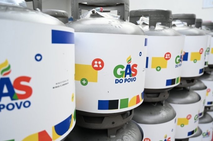 Mais de 226 mil famílias do Amazonas recebem Gás do Povo em março; saiba se tem direito
