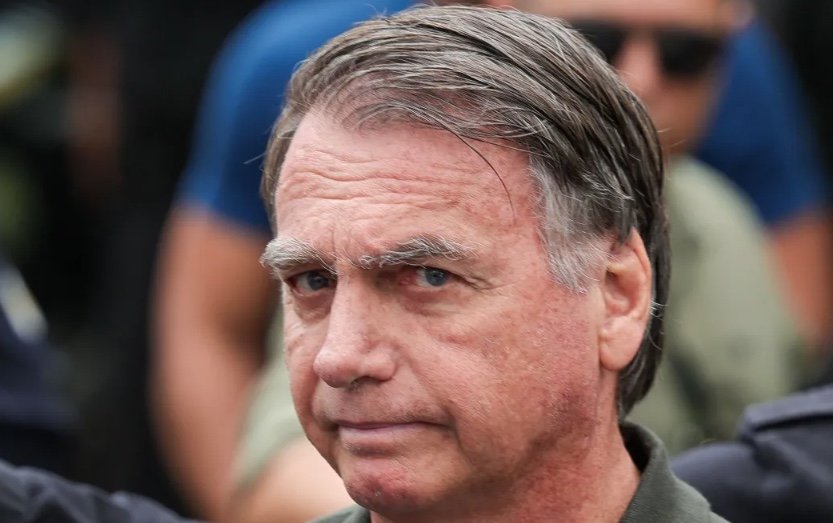 Bolsonaro completa 24 horas na UTI sem previsão de alta