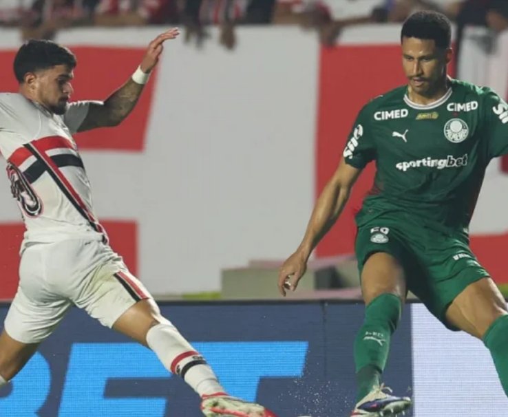Palmeiras vence São Paulo e se isola na ponta do Brasileirão
