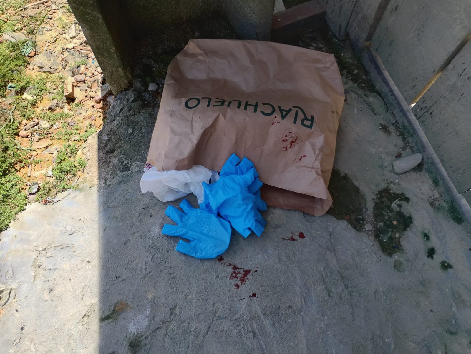 Recém-nascido é encontrado morto dentro de sacola no Alfredo Nascimento