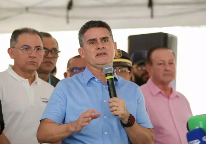 David Almeida se despede do gabinete de prefeito em vídeo; veja