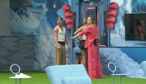 Jonas e Milena trocam farpas momentos antes do Presente do Anjo