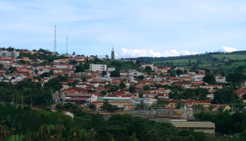 Professora pega 9 anos de prisão por injúria racial contra aluno no interior de SP