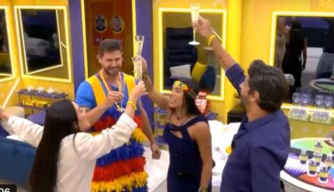 Jordana brinda com aliados após escapar do paredão: "Os humilhados foram exaltados"