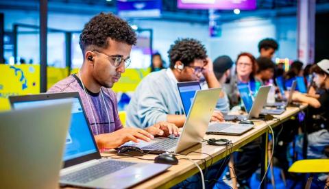 CIEE Amazonas oferece 58 vagas em diversas áreas de atuação