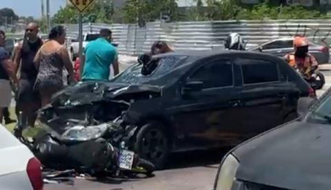Acidente entre carro e motocicleta deixa cinco feridos no Crespo