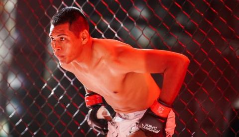 Lutador indígena do Amazonas conquista vitória no Invictus Fight Show no RS